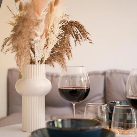 Sienna - Le Jardin Secret Apartment *